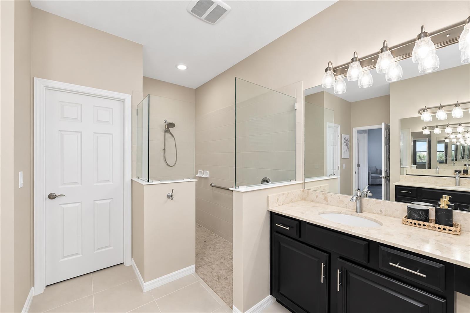 12105 GOLDENROD AVE — photo 25