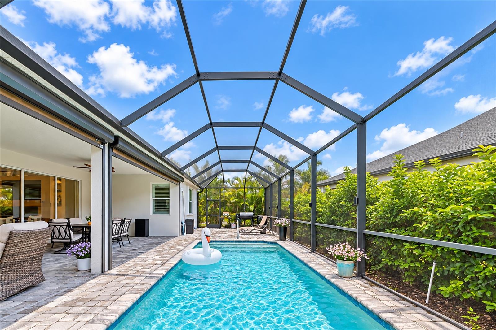 12105 GOLDENROD AVE — photo 42