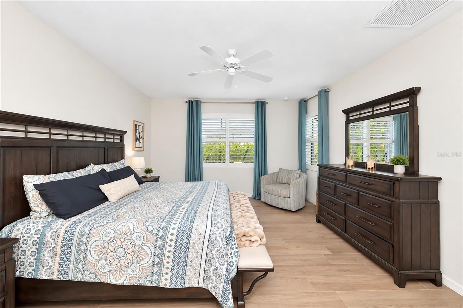 12105 GOLDENROD AVE — photo 20