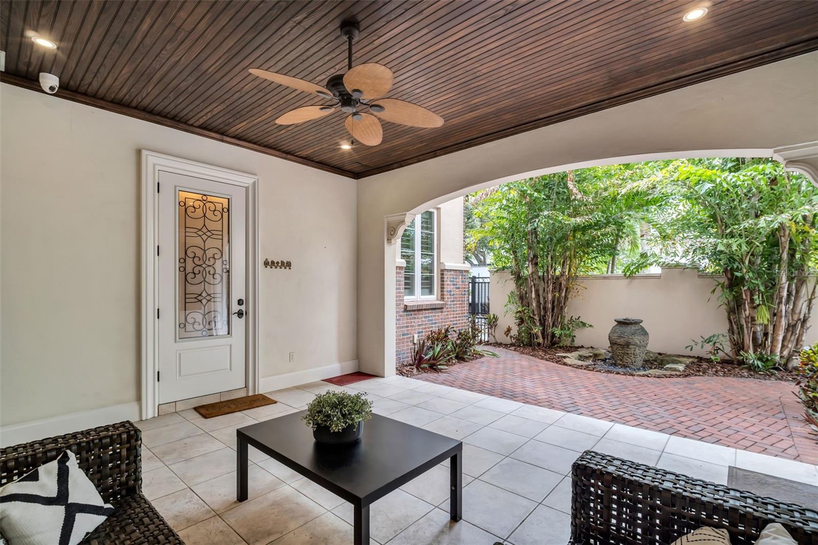 500 BEACH DR NE — photo 49