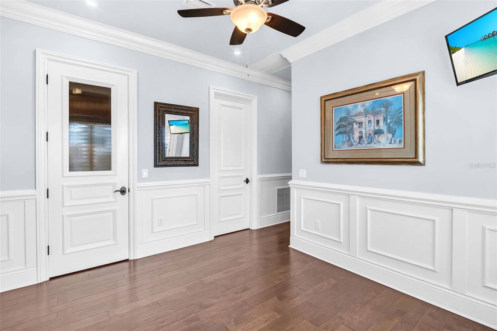 500 BEACH DR NE — photo 53