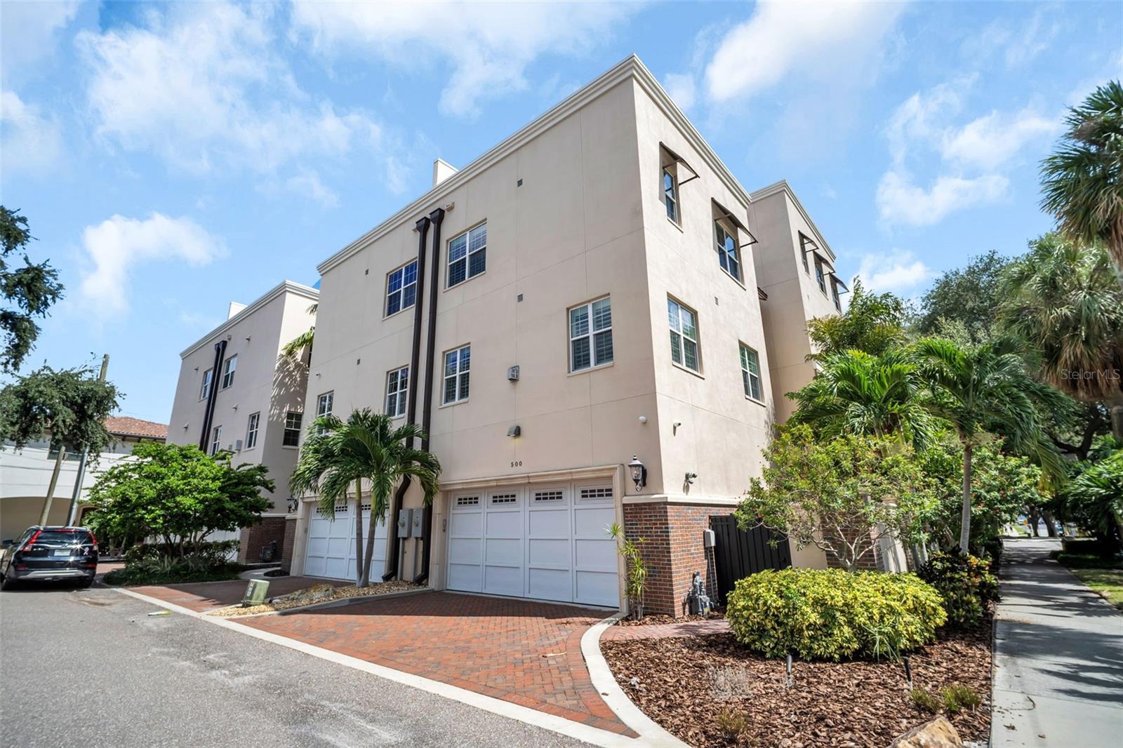 500 BEACH DR NE — photo 55