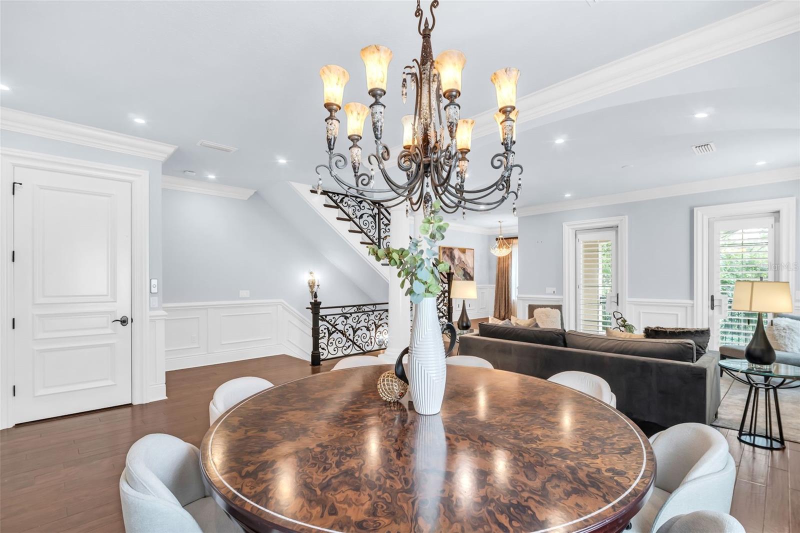 500 BEACH DR NE — photo 16