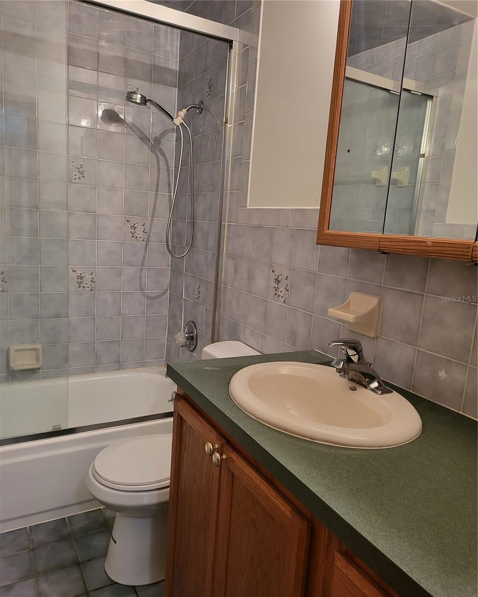 1601 SUMMERDALE DR S — photo 27