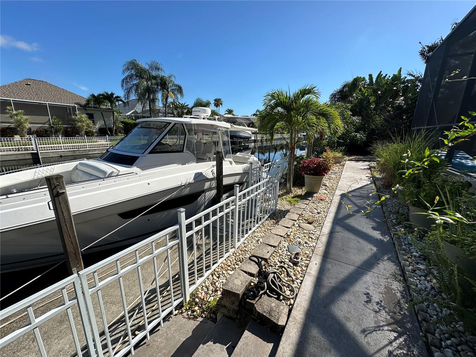 4727 SPINNAKER DR — photo 36