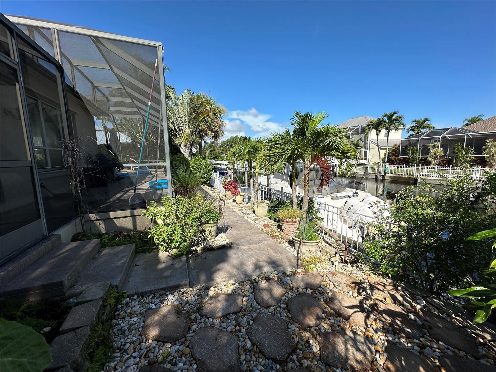 4727 SPINNAKER DR — photo 42