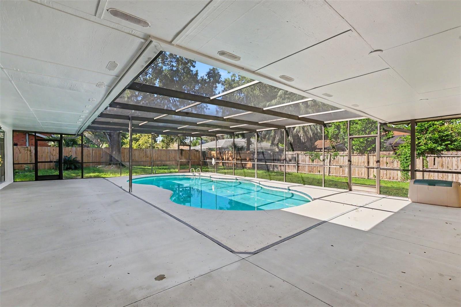 648 BUA DR — photo 26