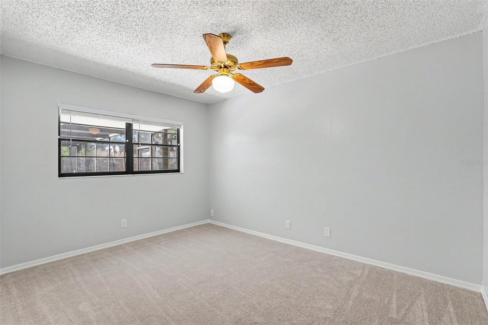 648 BUA DR — photo 17