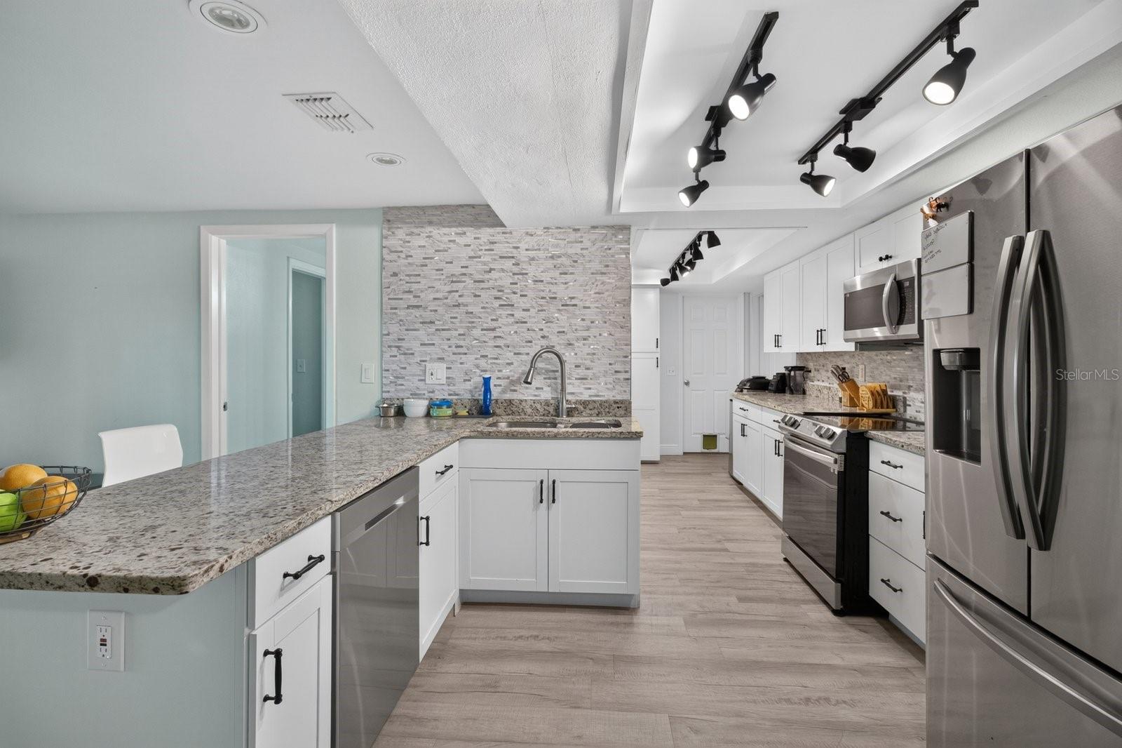 3503 WOODCOCK DR — photo 5