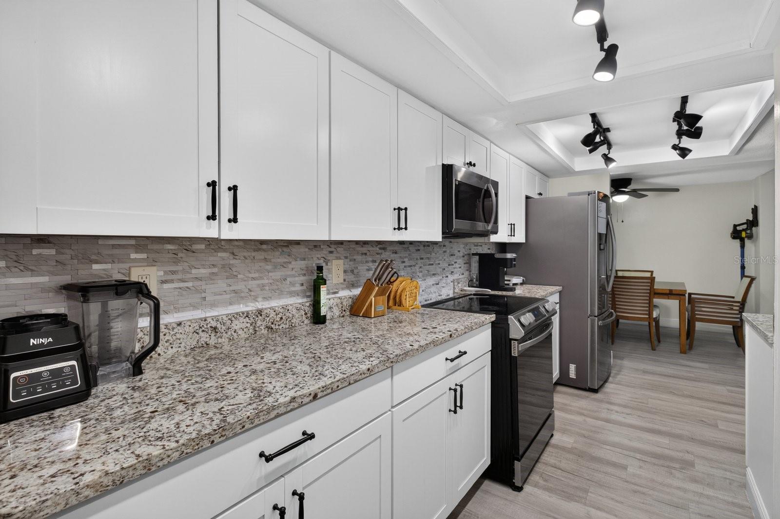 3503 WOODCOCK DR — photo 7