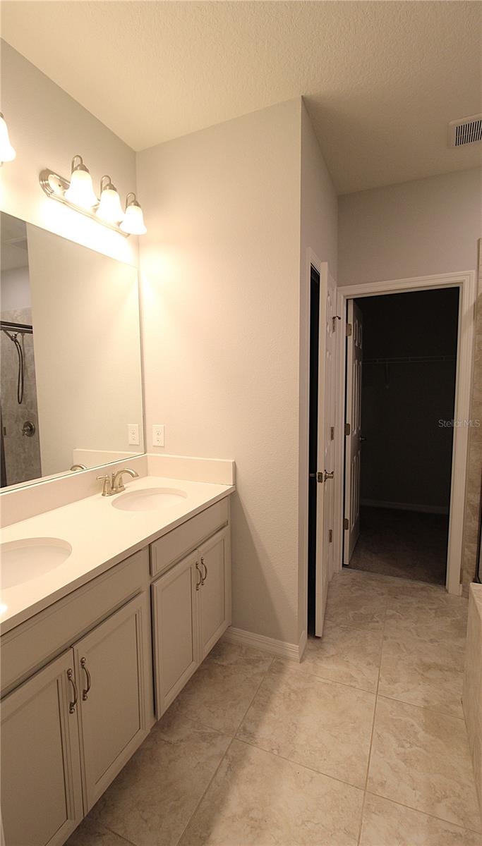 2922 GRAND KEMERTON PL — photo 15