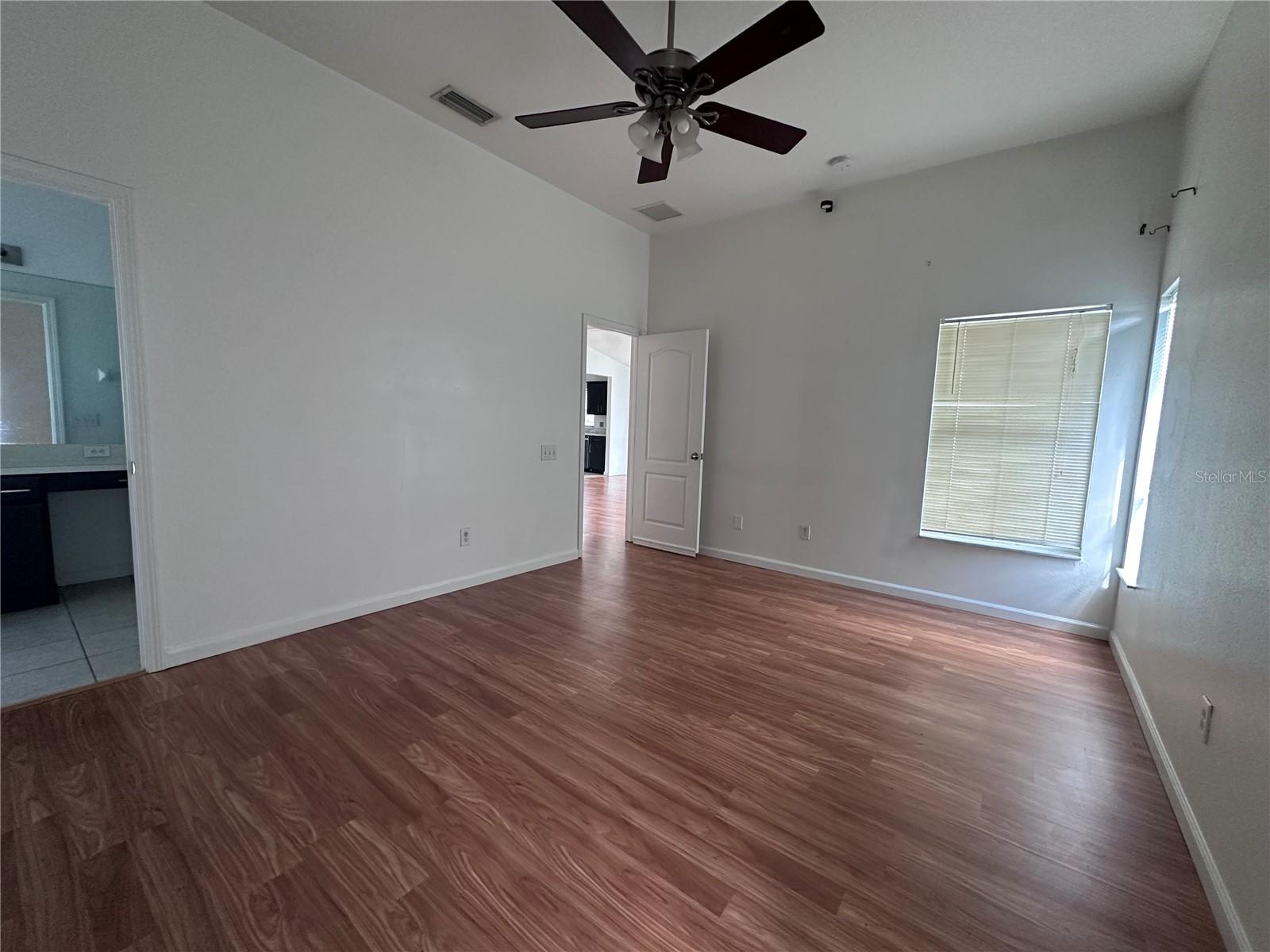 11551 MISTY ISLE LN — photo 18