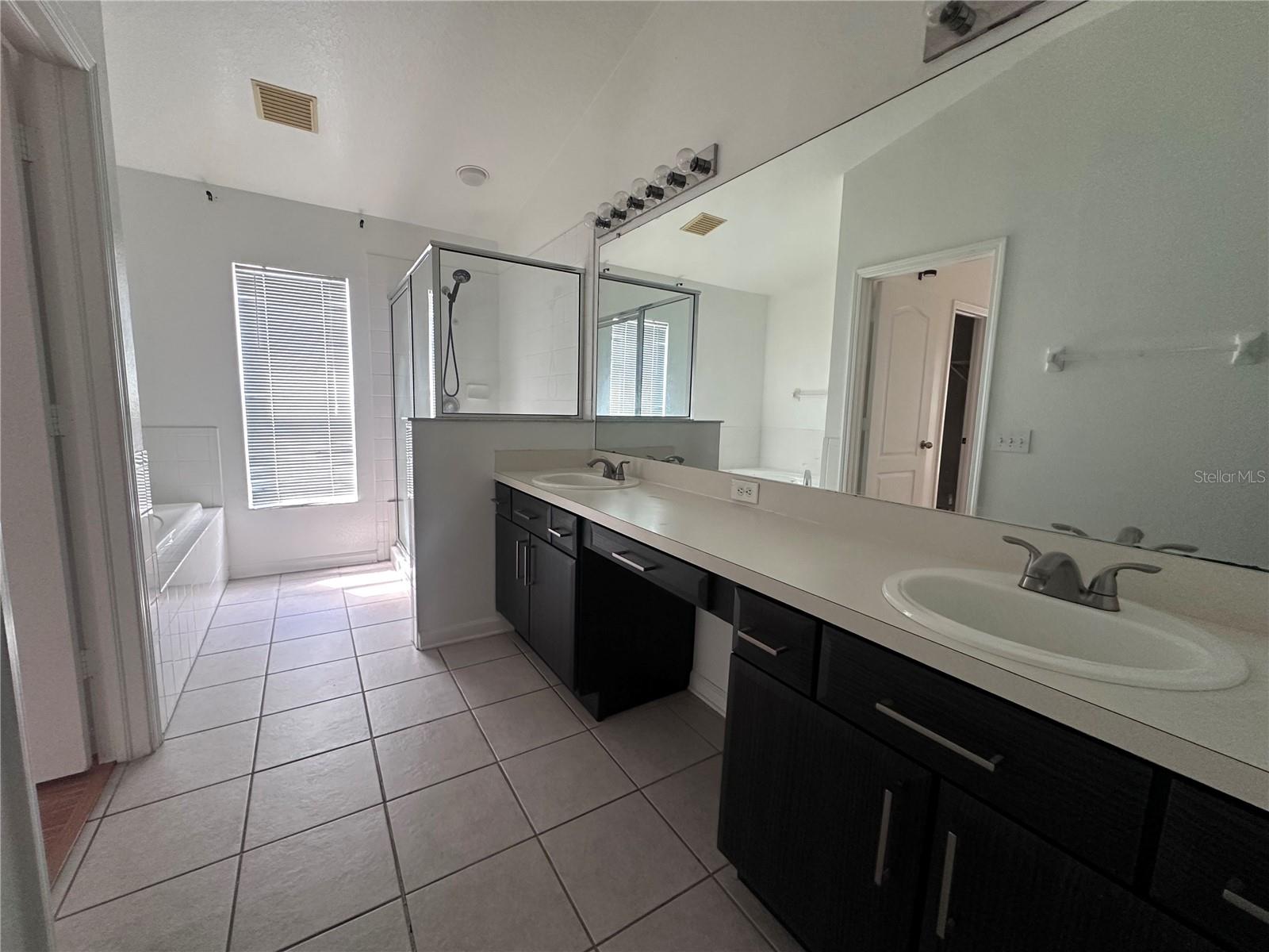 11551 MISTY ISLE LN — photo 20