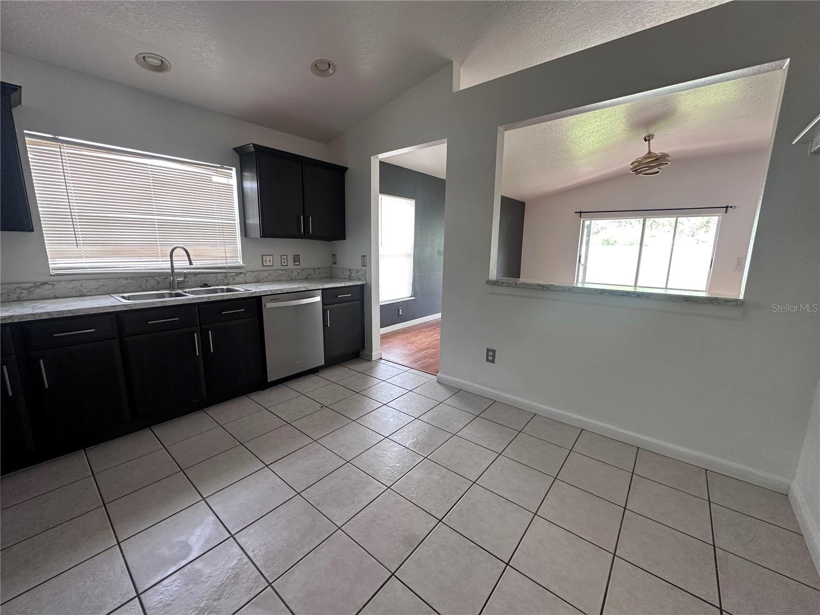 11551 MISTY ISLE LN — photo 8