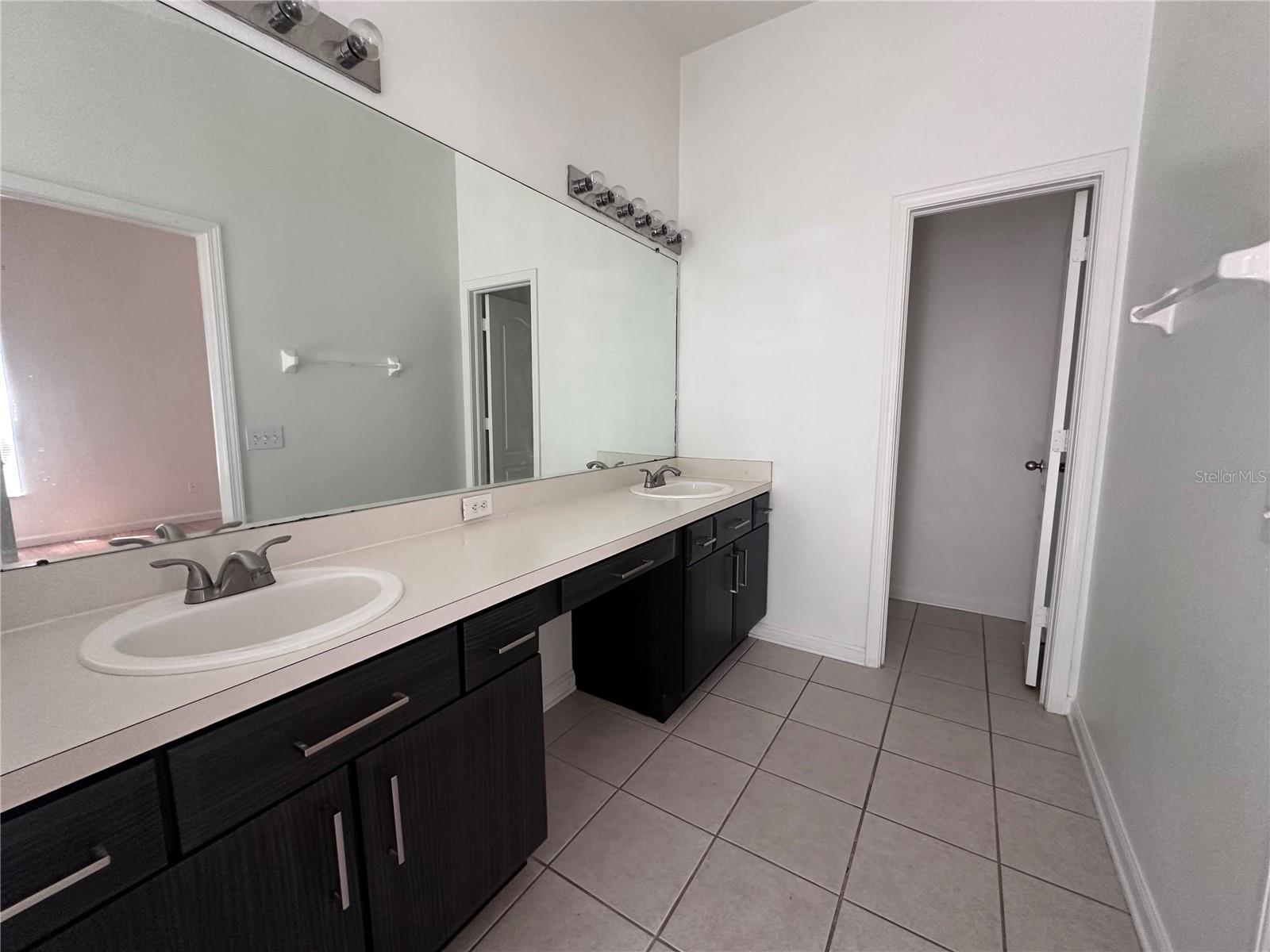 11551 MISTY ISLE LN — photo 21