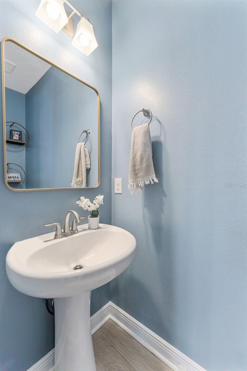 412 S ALBANY AVE #2 — photo 35