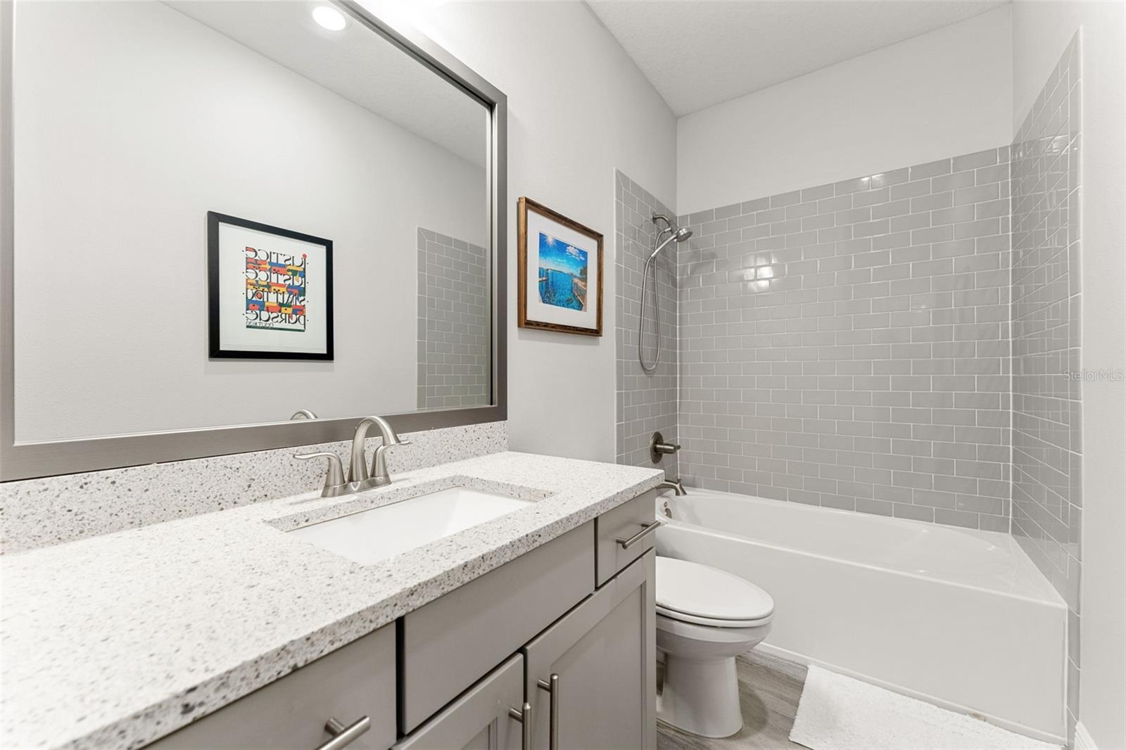 412 S ALBANY AVE #2 — photo 32