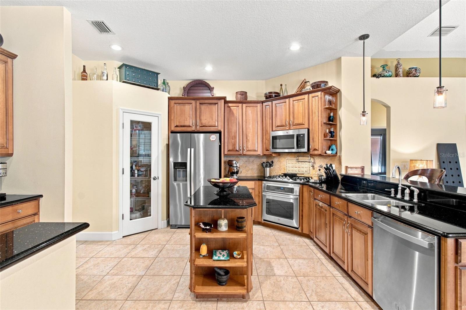 2931 HILLSIDE RAMBLE DR — photo 27