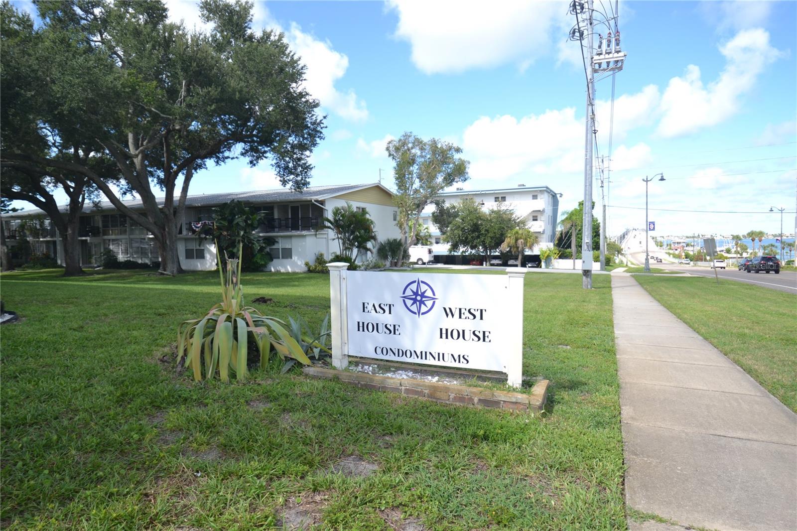 2944 W BAY DR #105 — photo 30