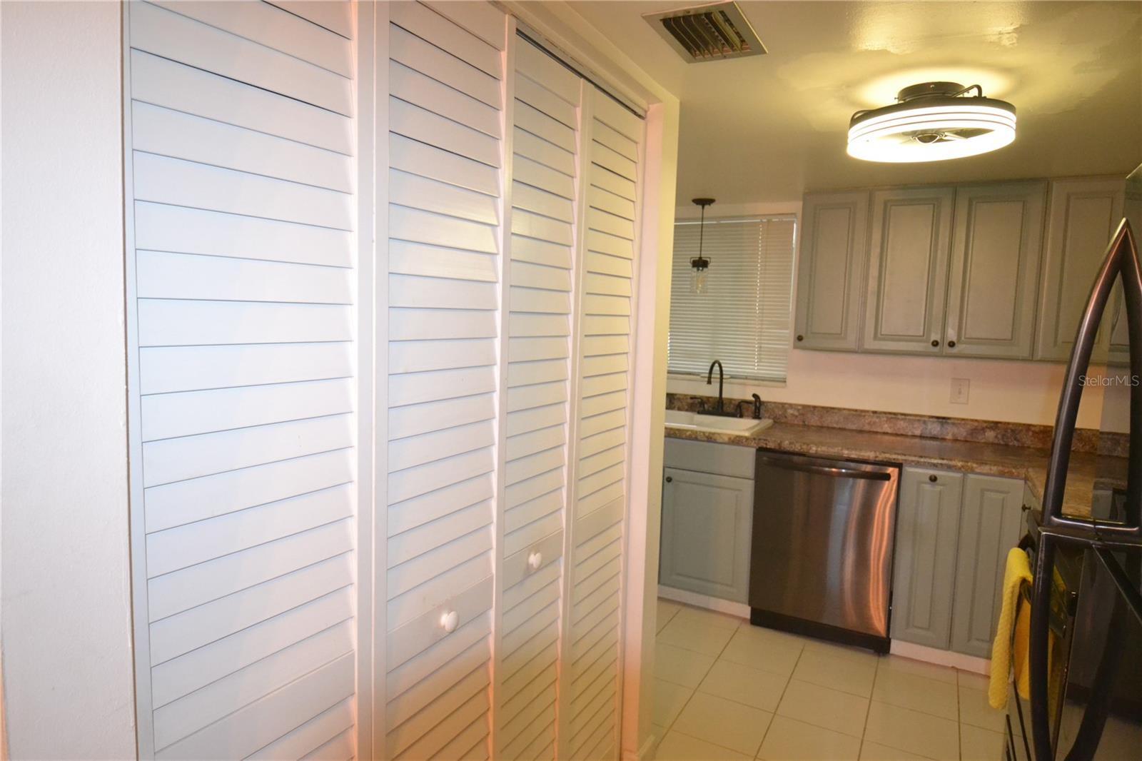2944 W BAY DR #105 — photo 8