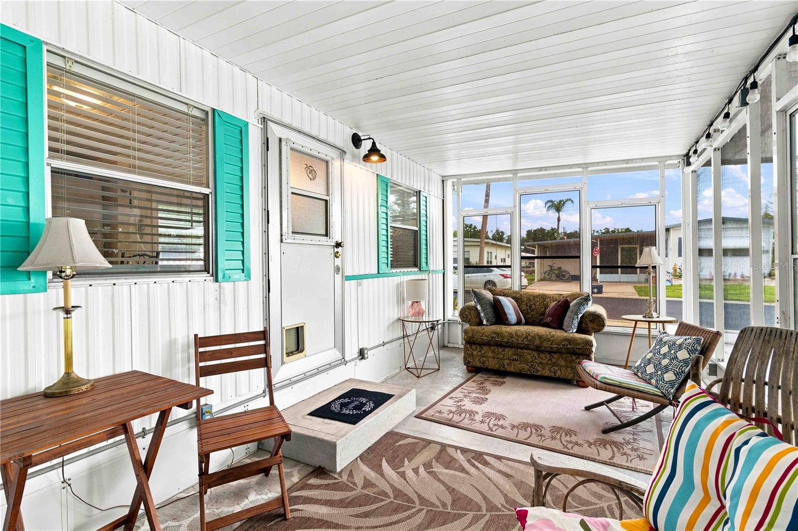 3321 CAROL DR — photo 28