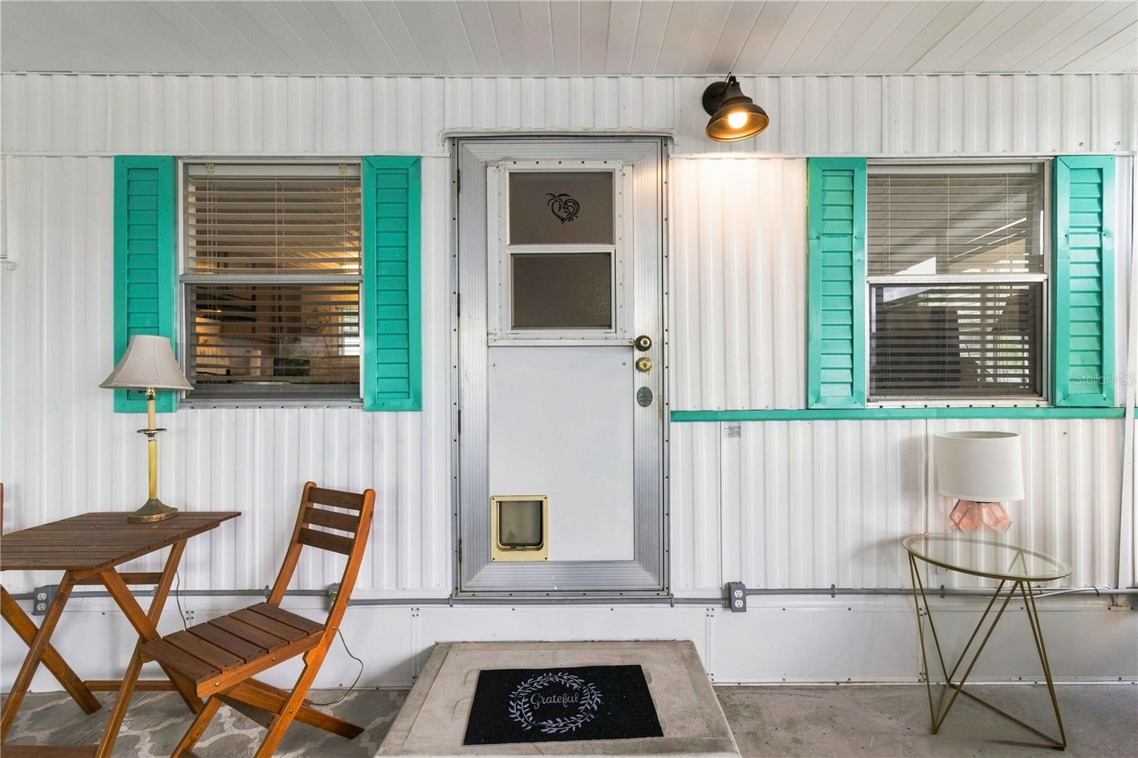 3321 CAROL DR — photo 2