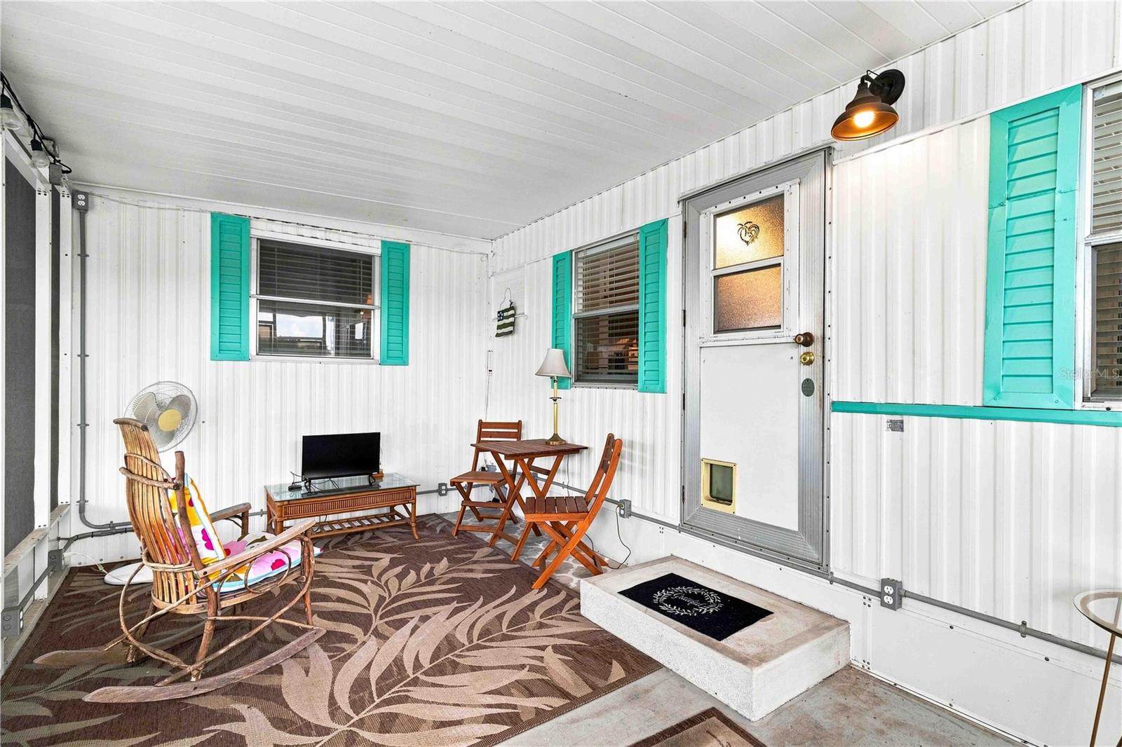 3321 CAROL DR — photo 26