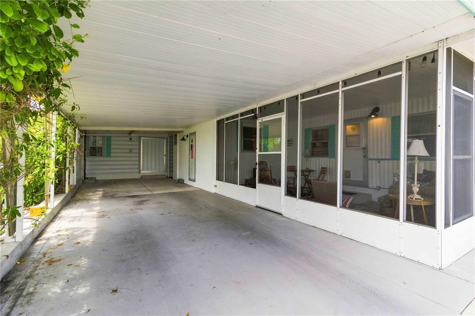3321 CAROL DR — photo 29