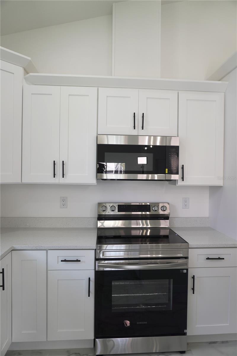 8924 N ORLEANS AVE — photo 38