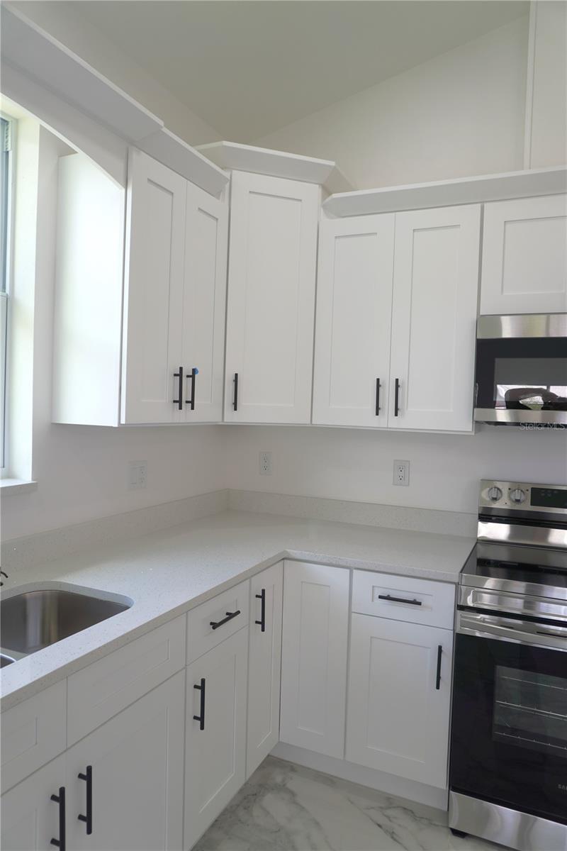 8924 N ORLEANS AVE — photo 39