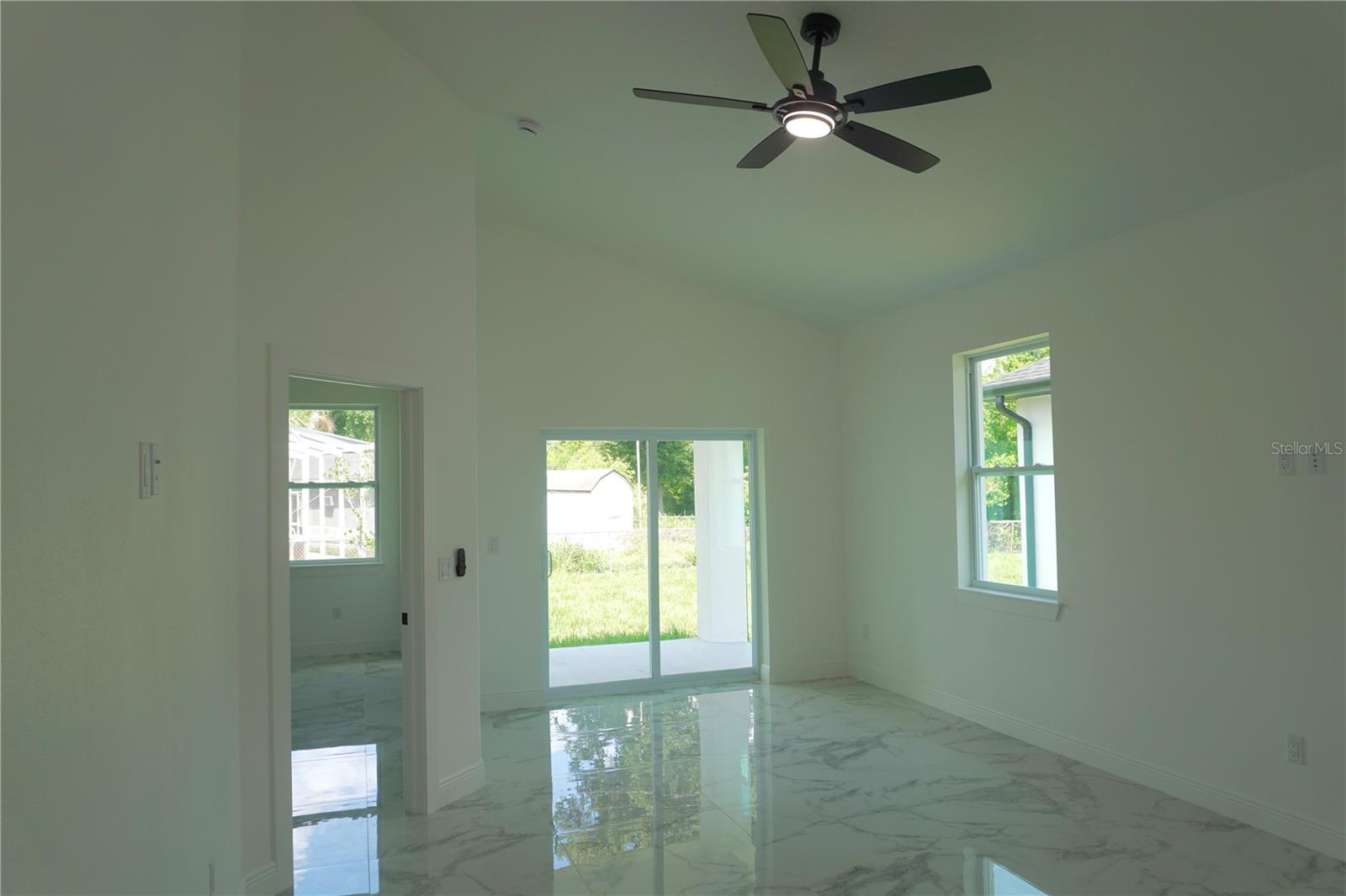 8924 N ORLEANS AVE — photo 27