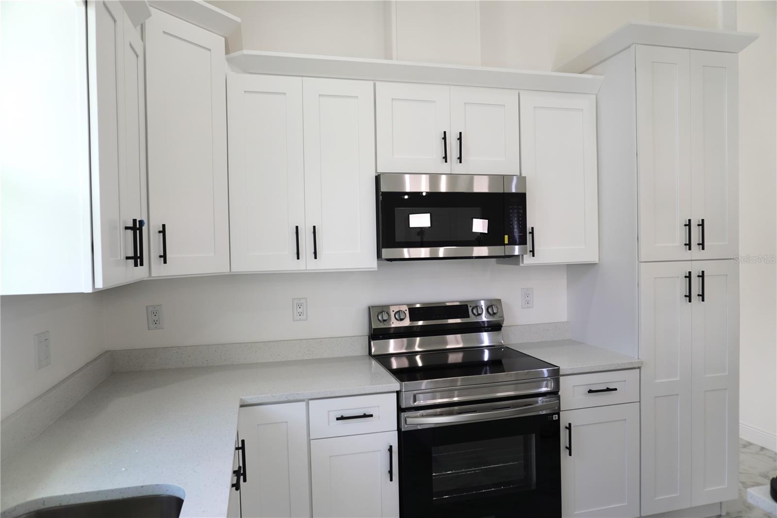 8924 N ORLEANS AVE — photo 40