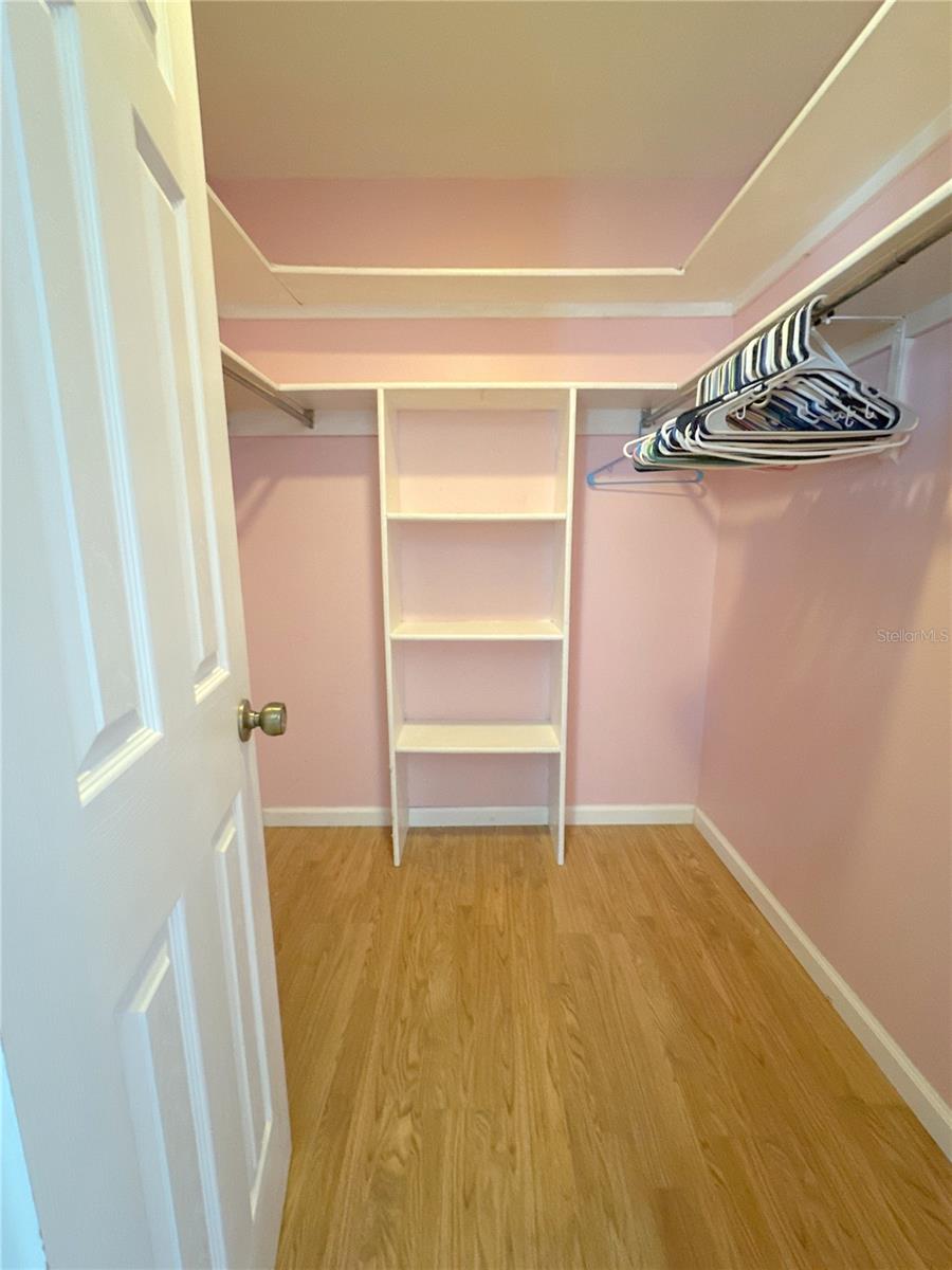 327 GLADSTONE BLVD — photo 19