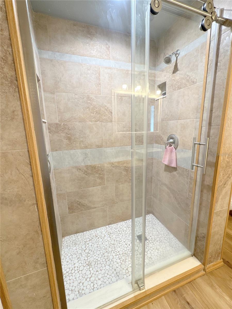 327 GLADSTONE BLVD — photo 22
