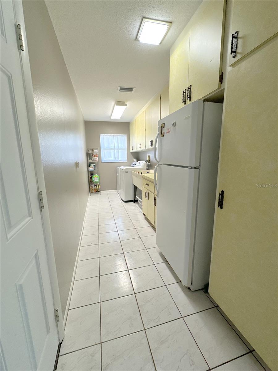 327 GLADSTONE BLVD — photo 23