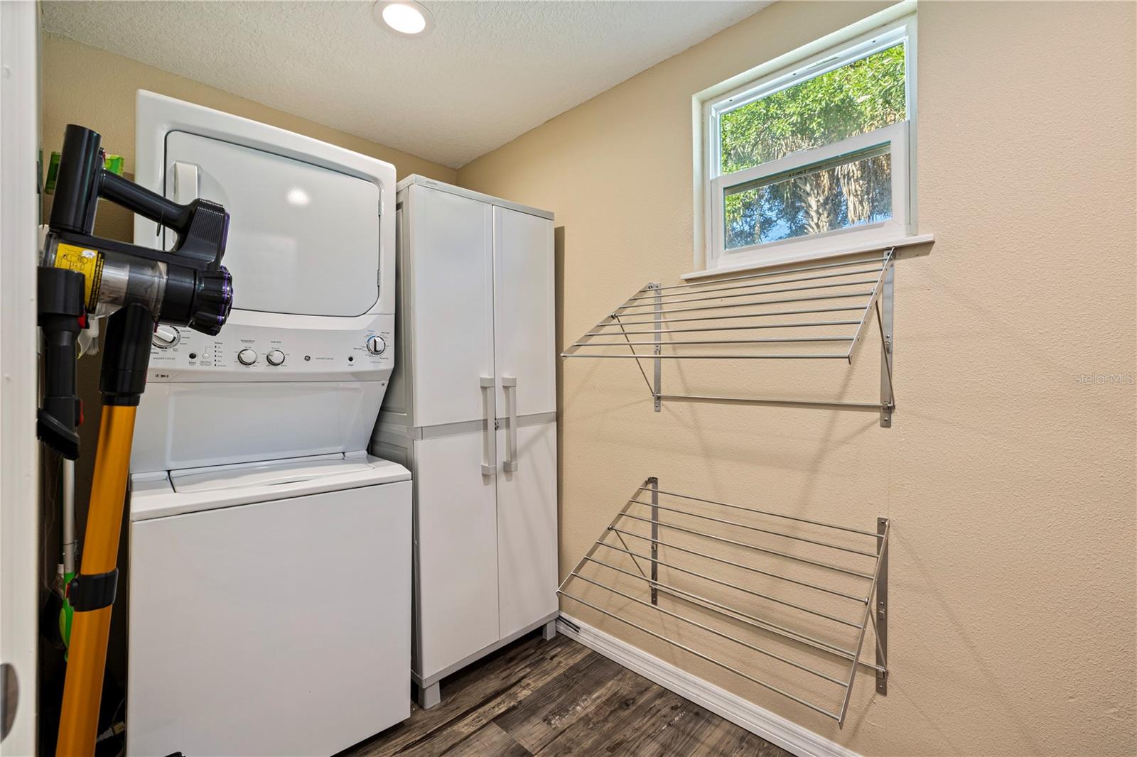 401 DEMPSEY RD — photo 25