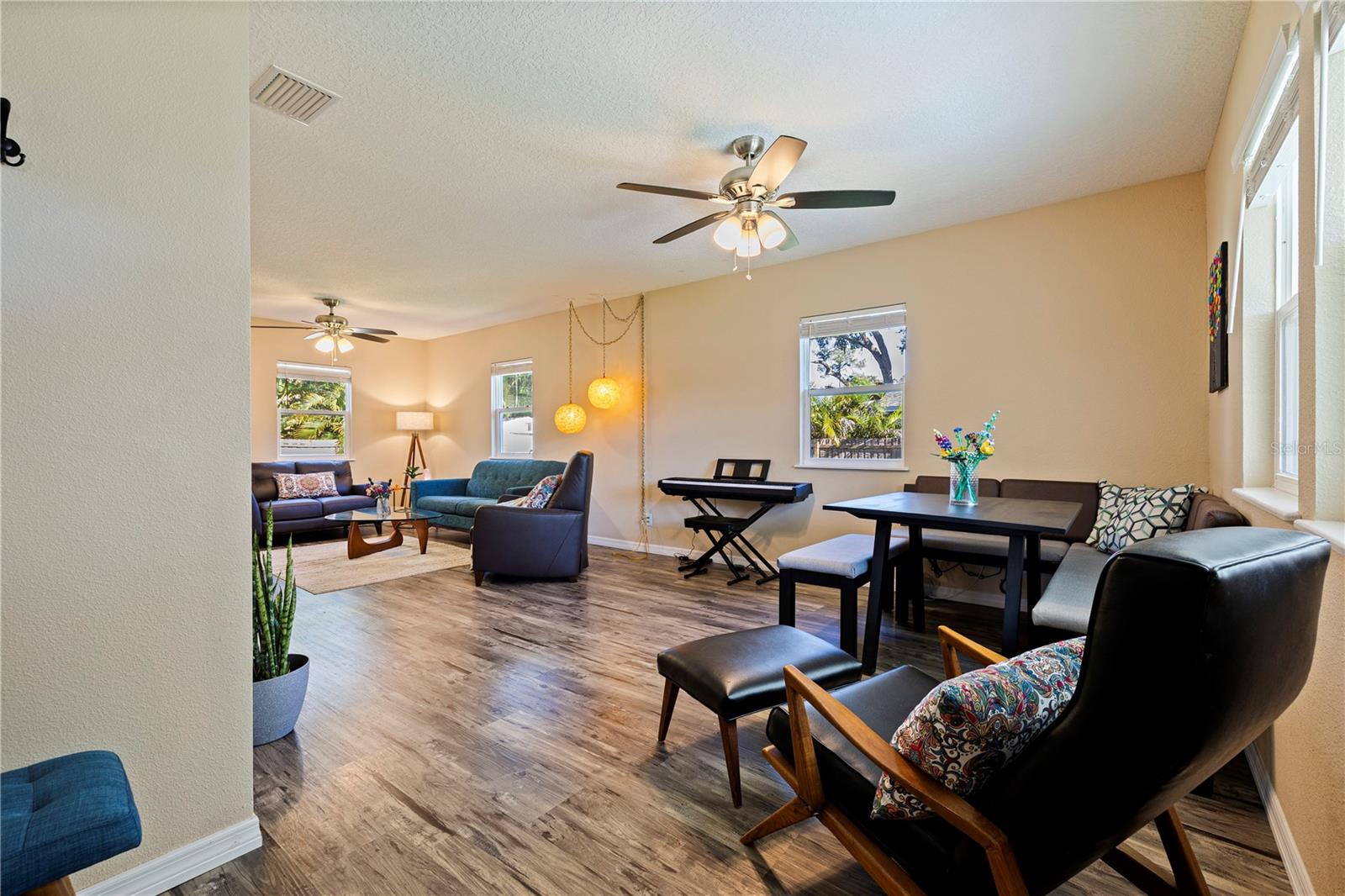401 DEMPSEY RD — photo 4