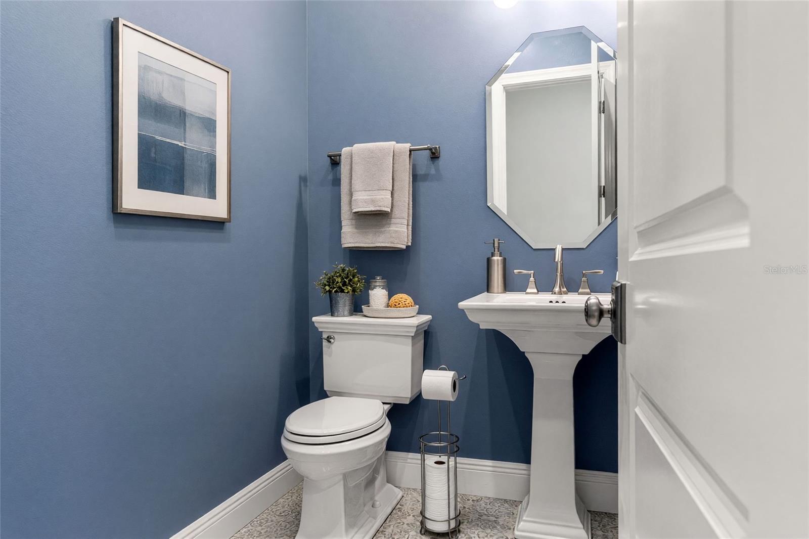 3709 W DALE AVE — photo 26