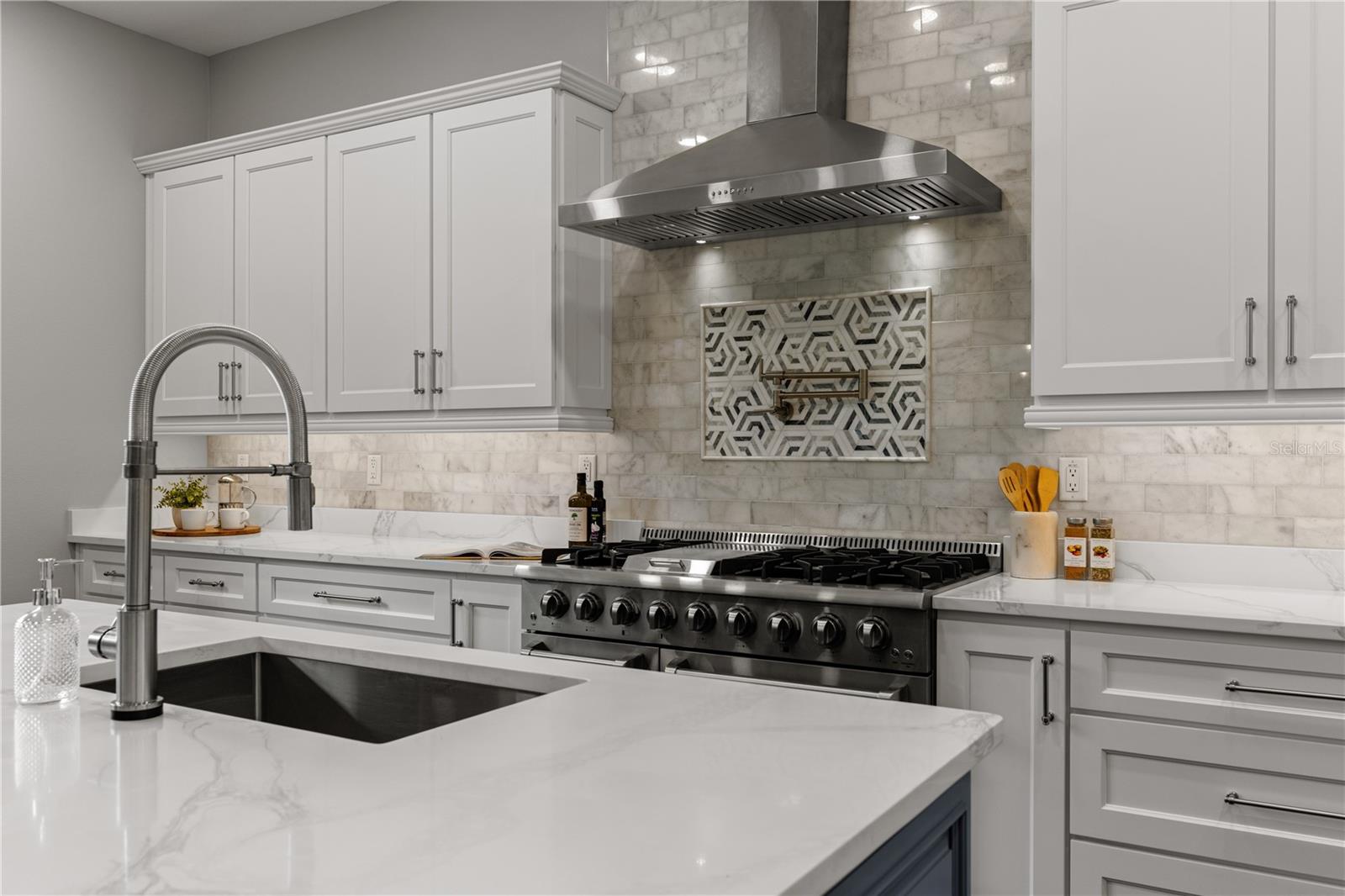 3709 W DALE AVE — photo 15