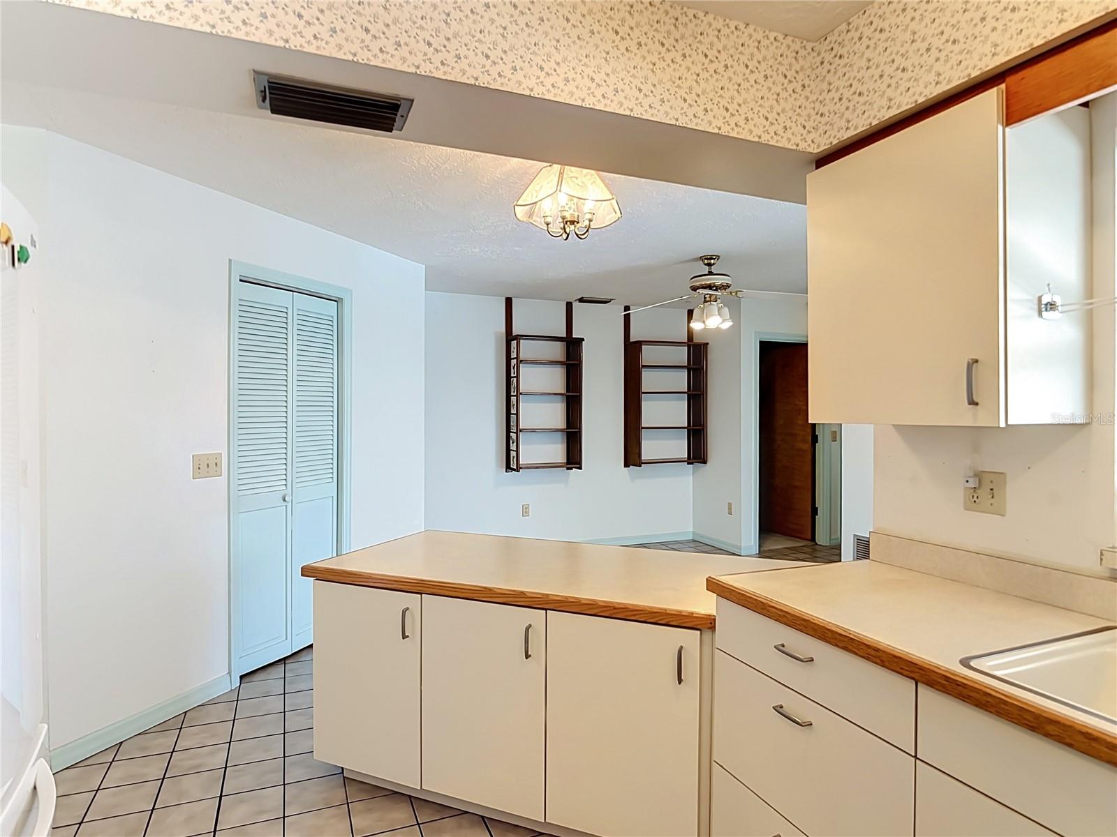 755 CUMBERLAND RD — photo 18