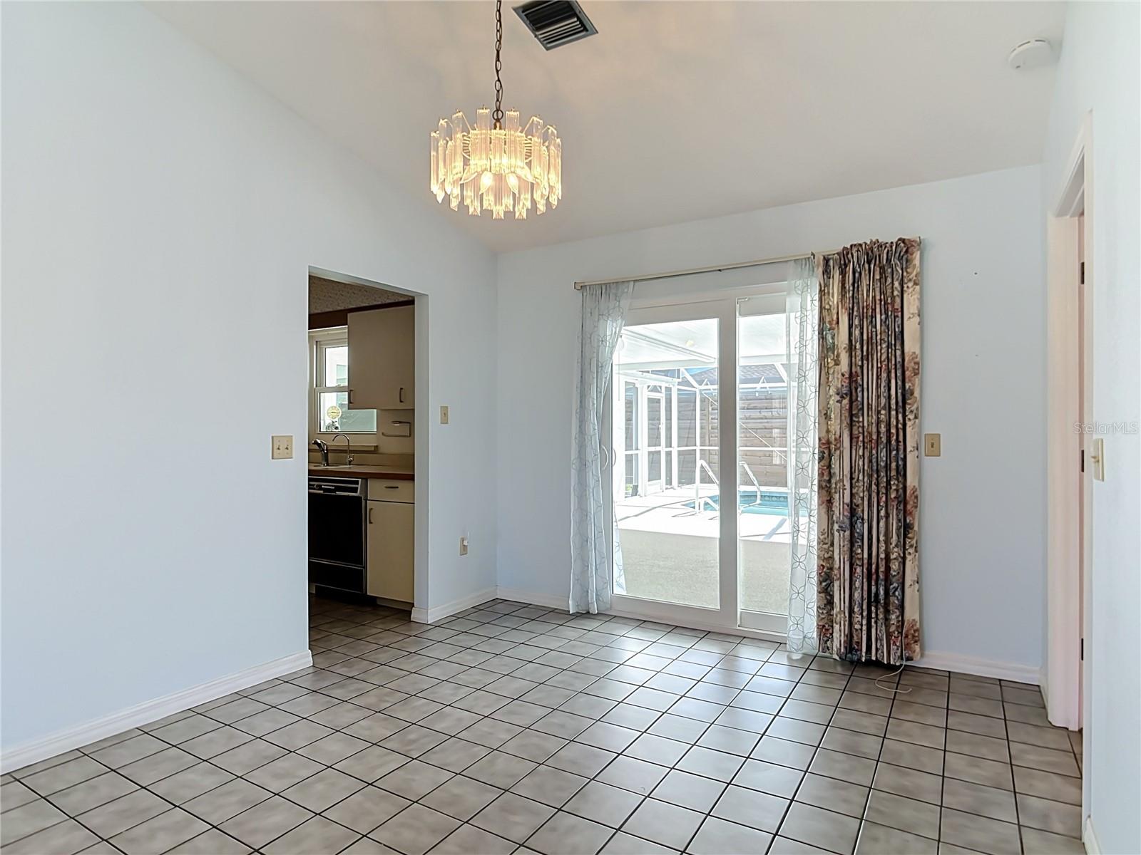 755 CUMBERLAND RD — photo 9