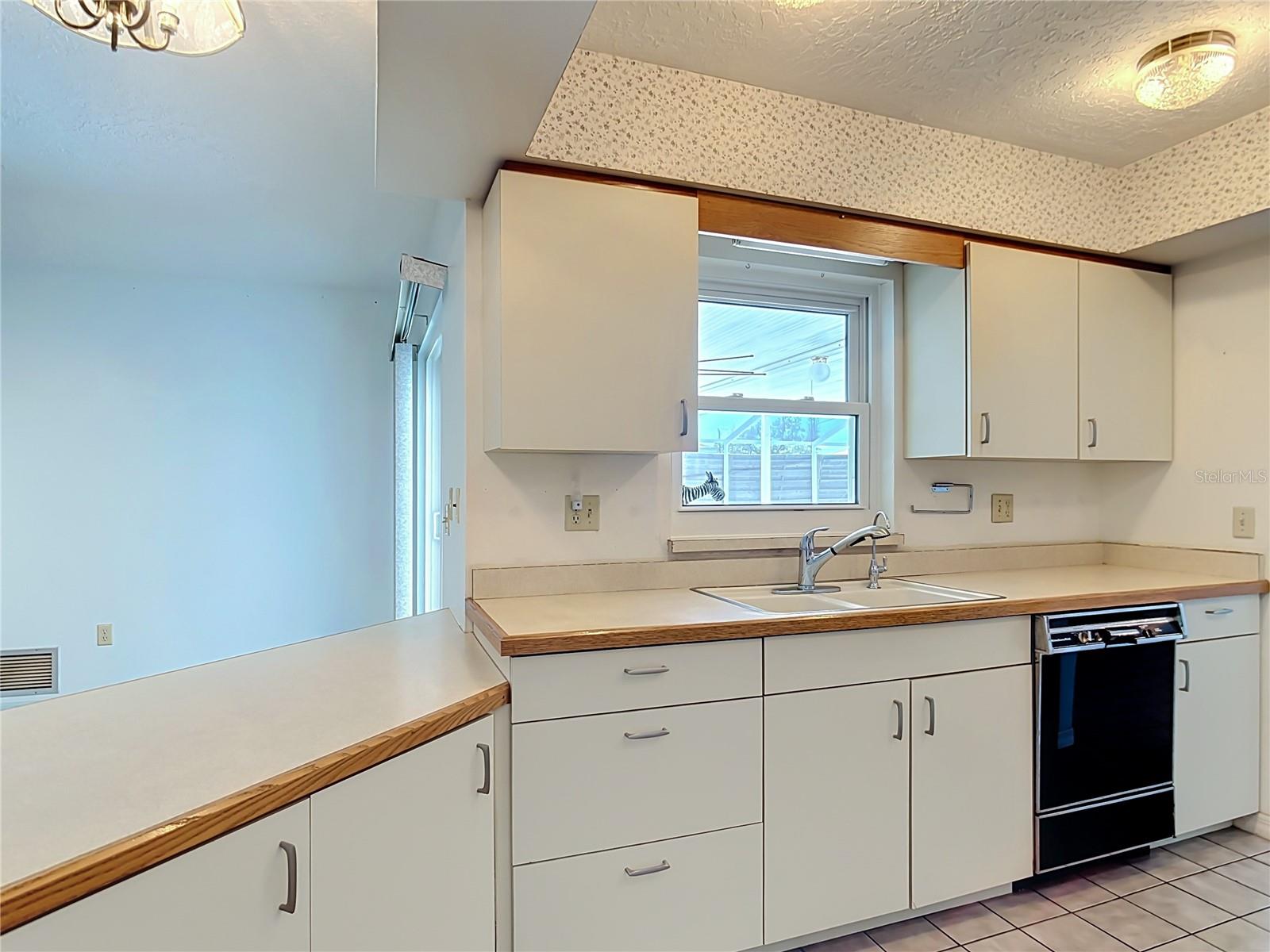 755 CUMBERLAND RD — photo 17