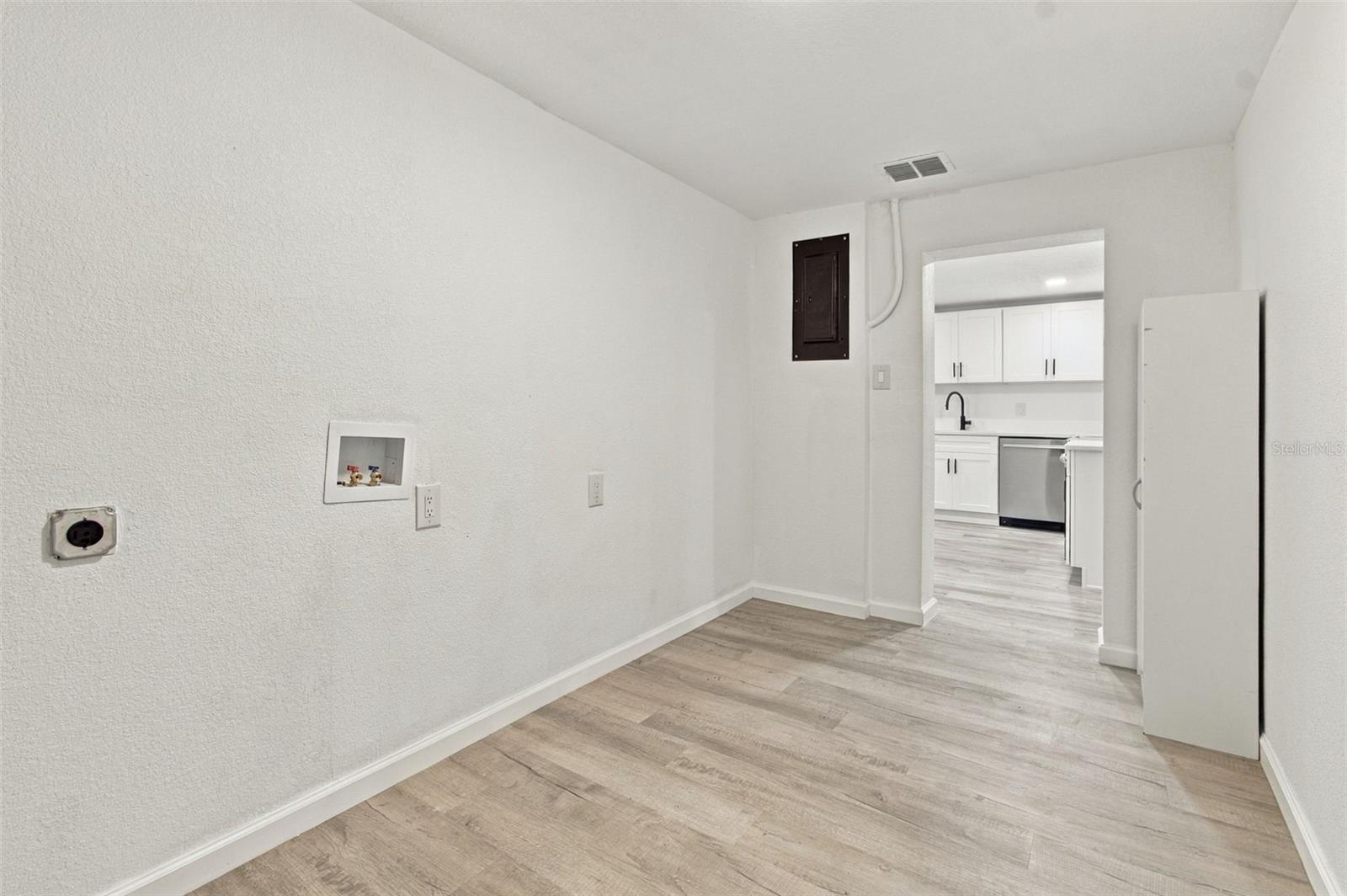 38351 7TH AVE — photo 22