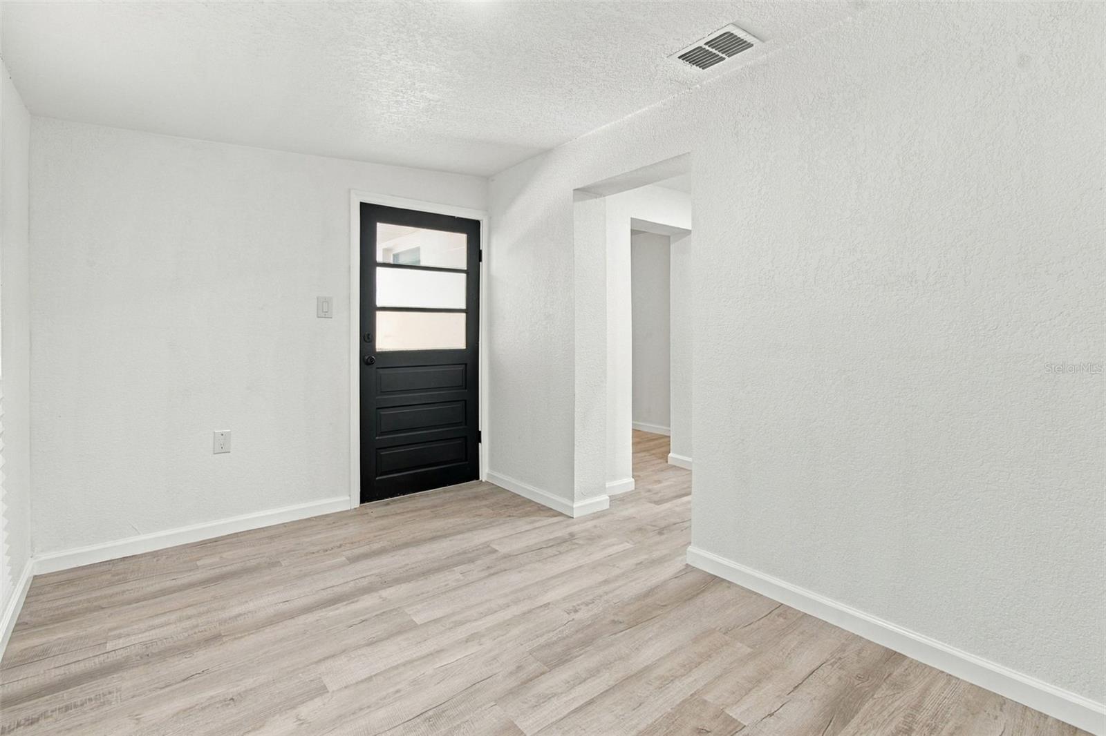 38351 7TH AVE — photo 17