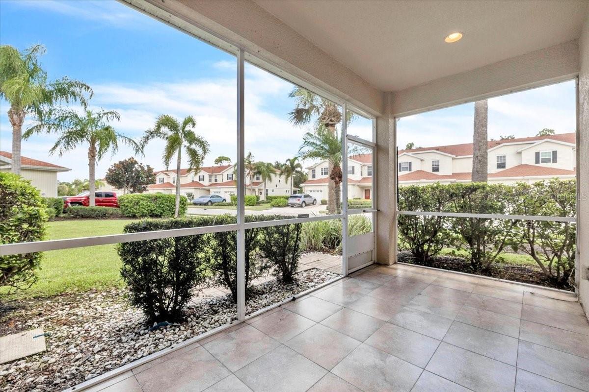 2332 ROSEWOOD LN — photo 26
