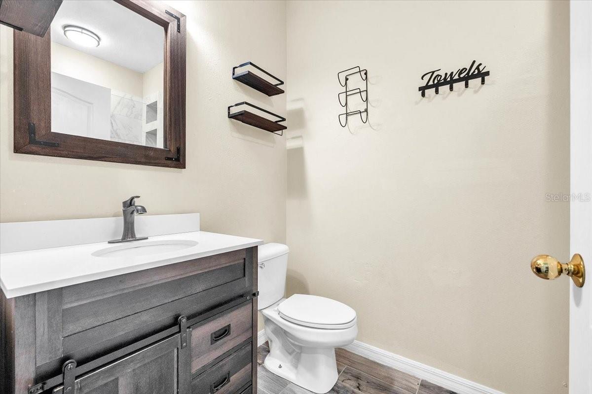 2332 ROSEWOOD LN — photo 18