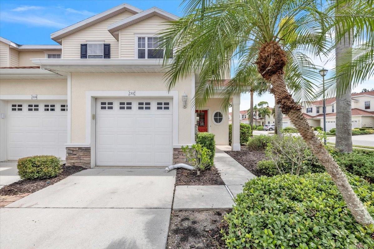 2332 ROSEWOOD LN — photo 2