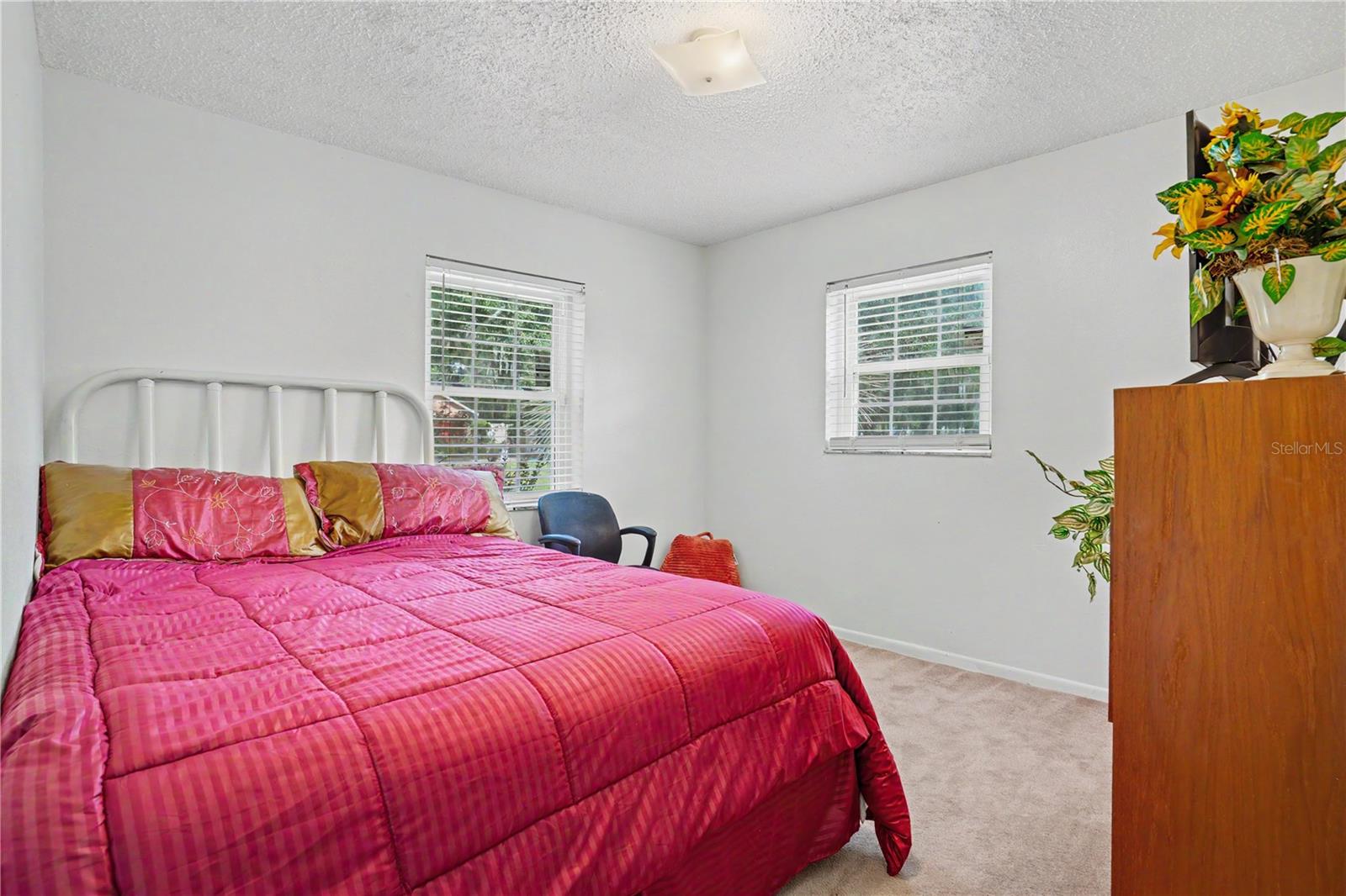 2422 BERRY RD — photo 10