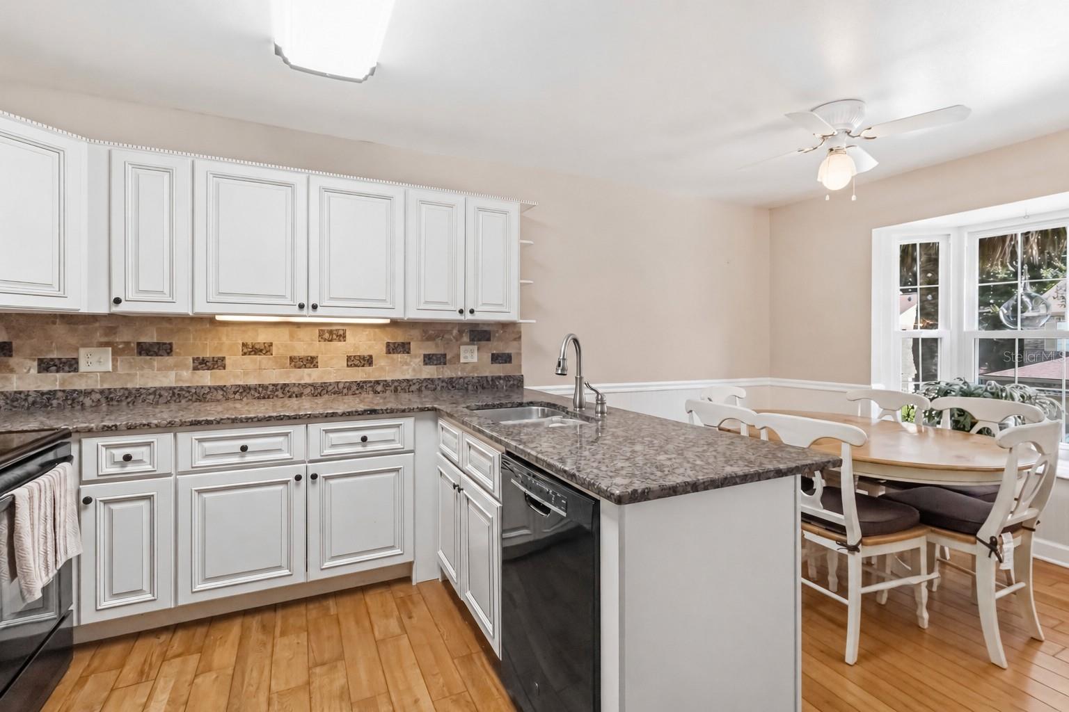 3574 EDINGTON WAY — photo 9