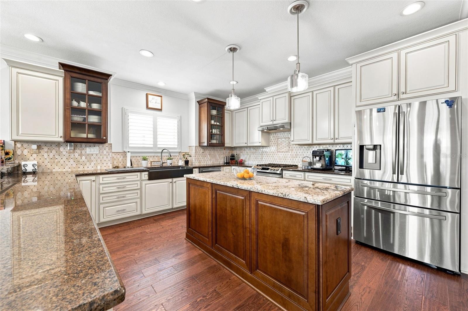 116 FOREST HILLS DR — photo 15